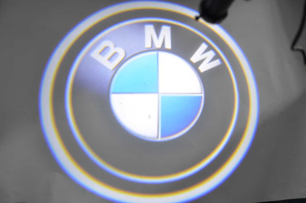 Лазерный проектор bmw